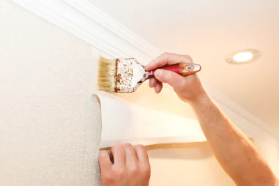 Pose de papier peint à l'Isle-Arné — revêtements muraux et toiles de verre